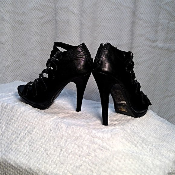 Delicioso Heels - Picture 5 of 9